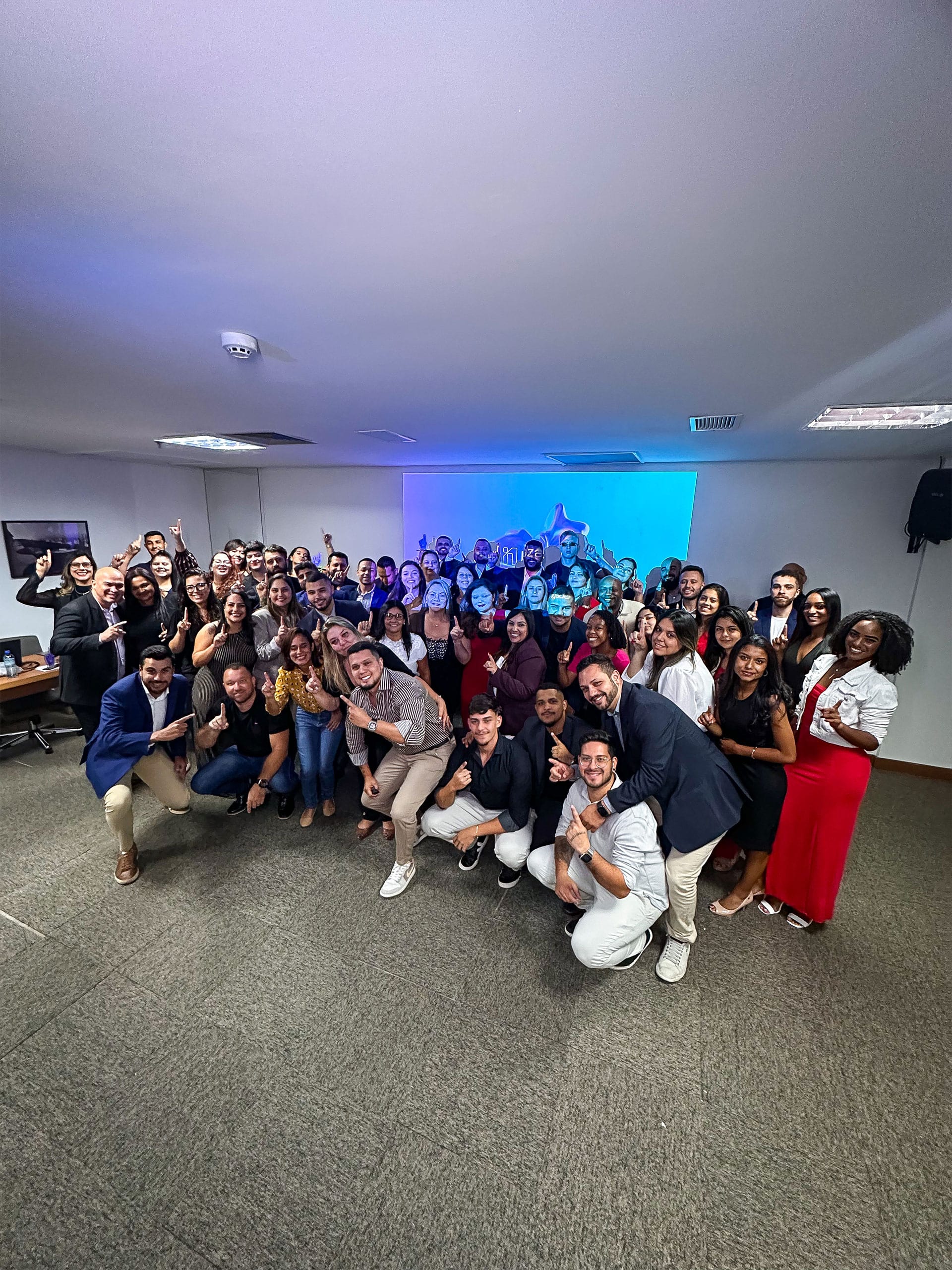 Equipe da InKaza no atendimento